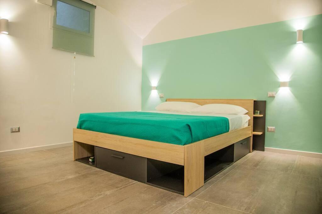 Intero Alloggio - Chiaia Naples Exterior photo