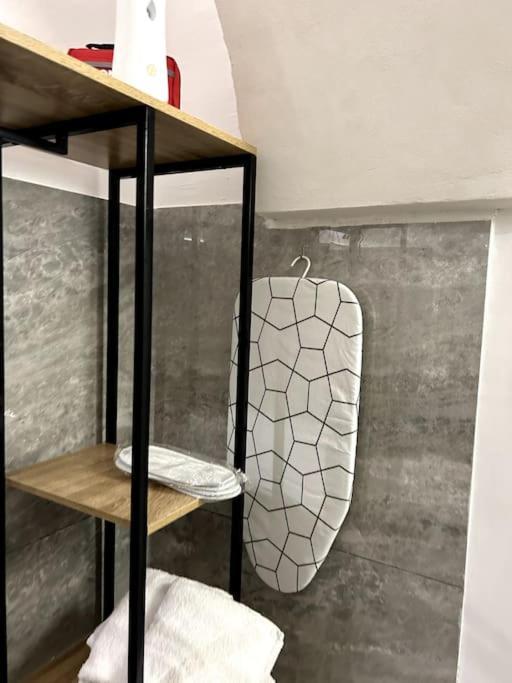 Intero Alloggio - Chiaia Naples Exterior photo